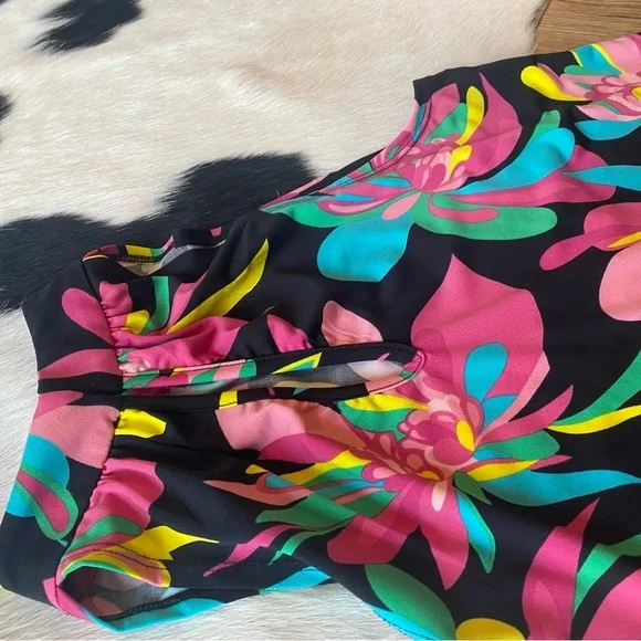 Trina Turk Hana Hou Vibrant Tropical Print Halter Slinky Jersey Dress. - Picture 8 of 11